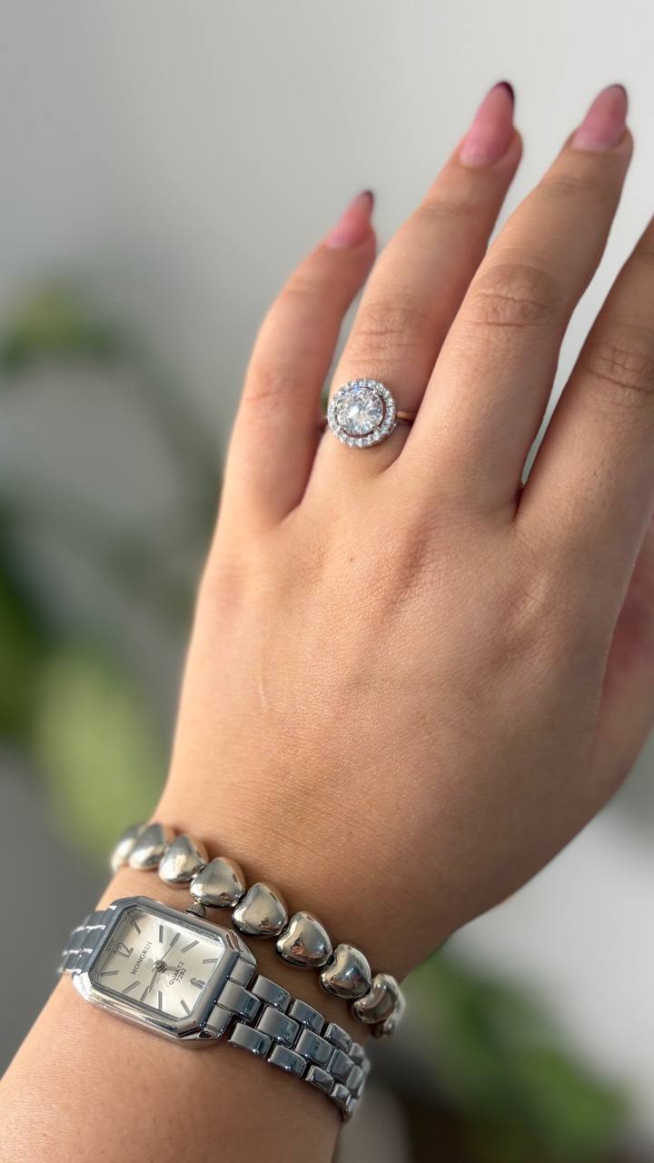 انگشتر جواهراتی گرد